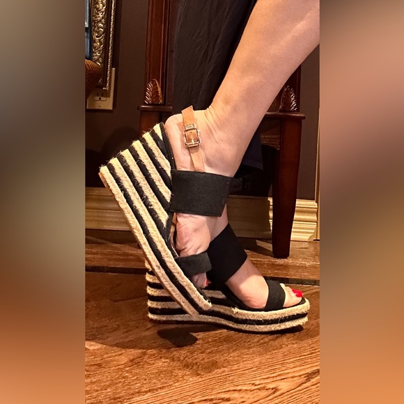 Stripey platform sandals. - Picture 1 of 3